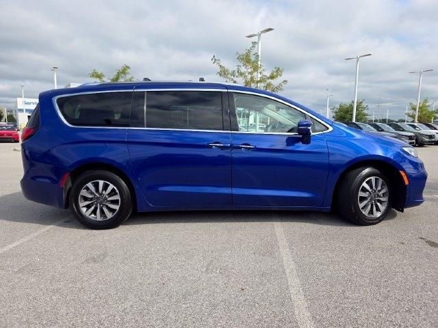 Chrysler Pacifica Hybrid Touring L 2021