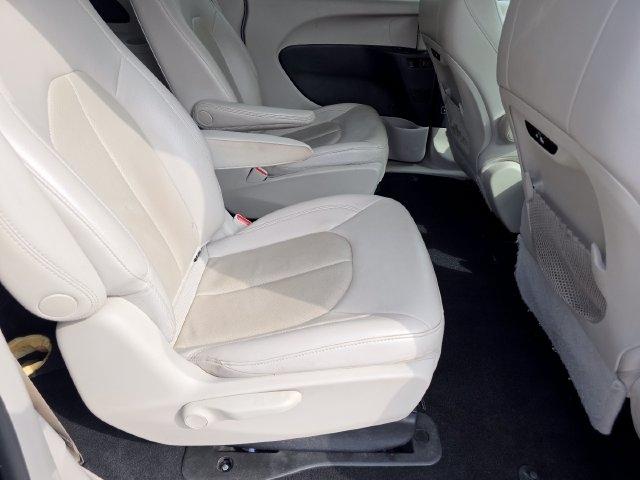 Chrysler Pacifica Hybrid Touring L 2021