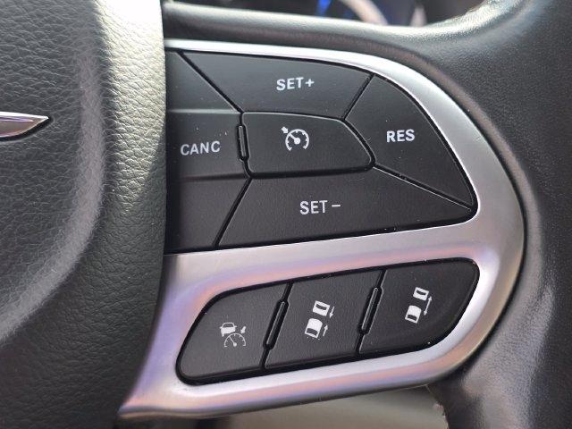 Chrysler Pacifica Hybrid Touring L 2021