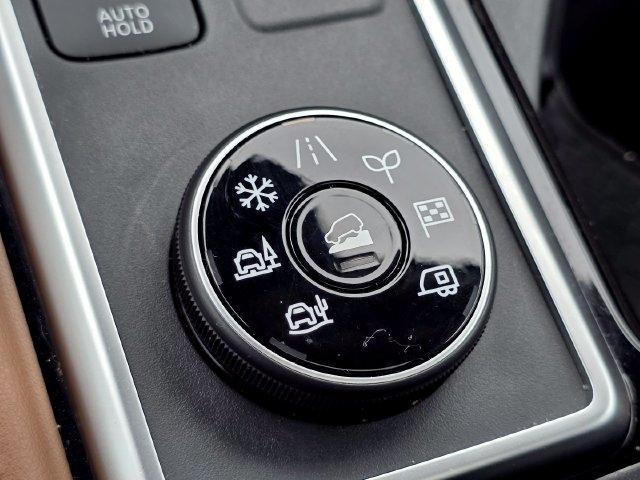 Nissan Pathfinder Platinum 4WD 2023