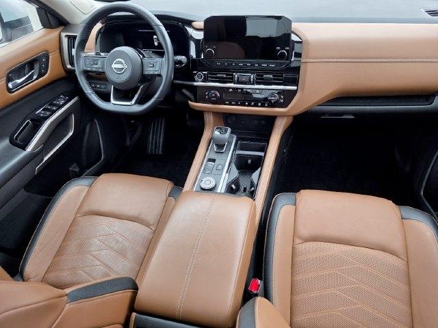 Nissan Pathfinder Platinum 4WD 2023
