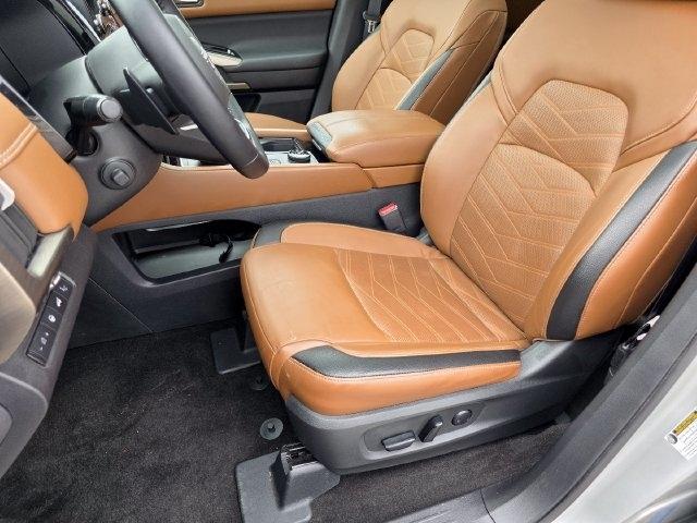 Nissan Pathfinder Platinum 4WD 2023