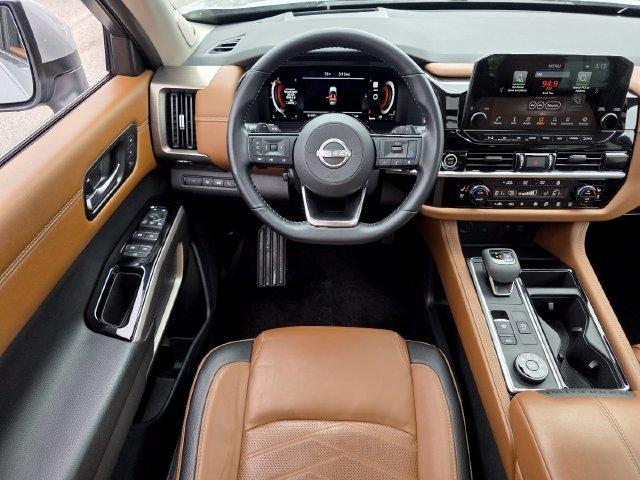 Nissan Pathfinder Platinum 4WD 2023
