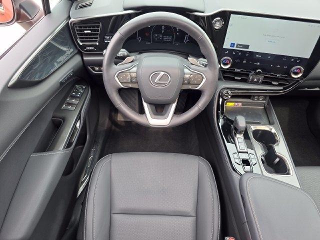 Lexus NX 350 Premium AWD 2025