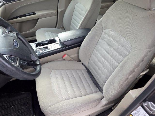 Ford Fusion SE 2017