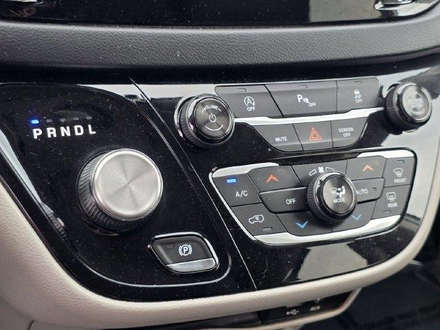 Chrysler Pacifica Touring-L 2018