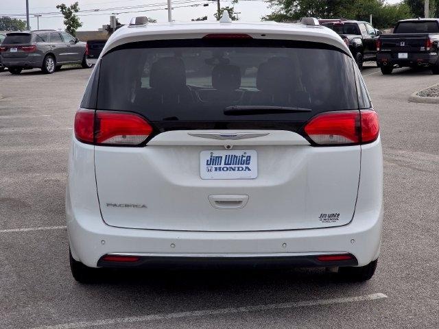 Chrysler Pacifica Touring-L 2018