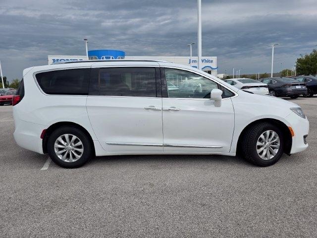 Chrysler Pacifica Touring-L 2018
