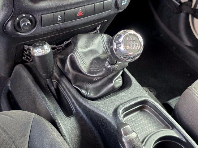 Jeep Wrangler Sport 4WD 2016