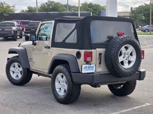 Jeep Wrangler Sport 4WD 2016
