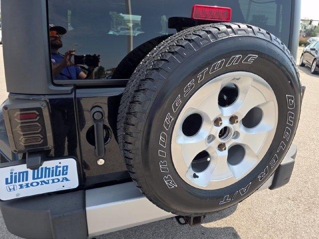 Jeep Wrangler Unlimited Sahara 4WD 2014
