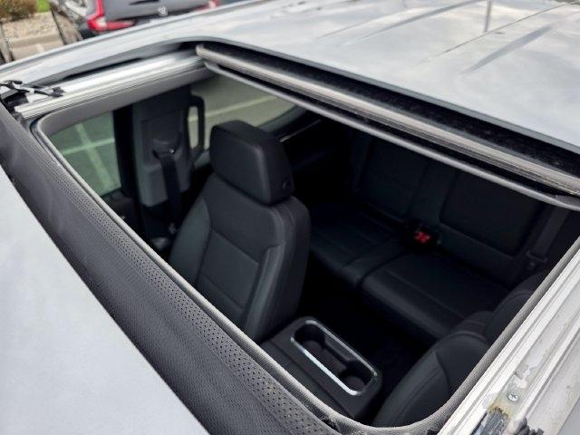 Chevrolet Silverado 1500 LTZ Crew Cab 4WD 2026