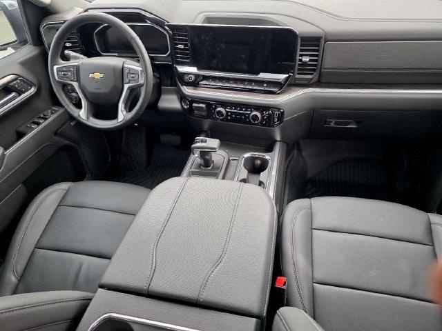 Chevrolet Silverado 1500 LTZ Crew Cab 4WD 2026