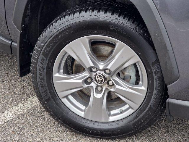 Toyota RAV4 Hybrid LE 2024