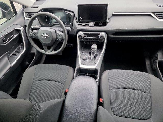 Toyota RAV4 Hybrid LE 2024