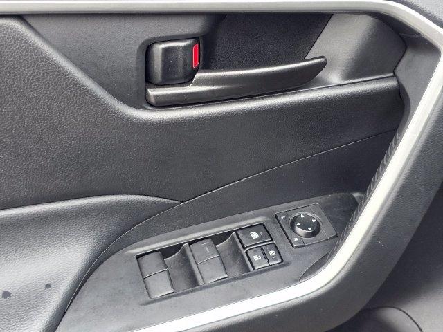 Toyota RAV4 Hybrid LE 2024