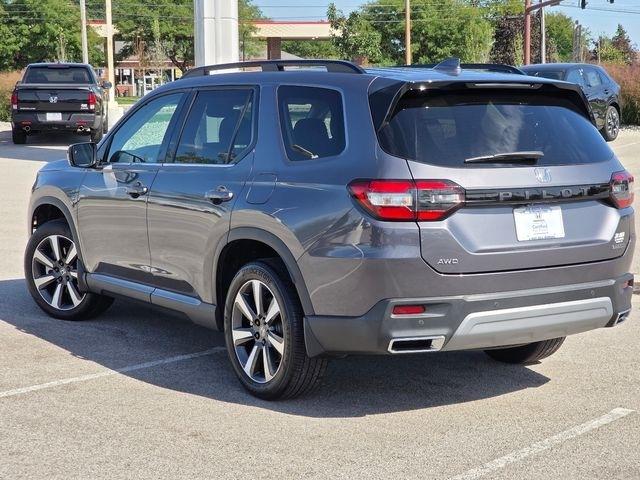 Honda Pilot Touring AWD 2025