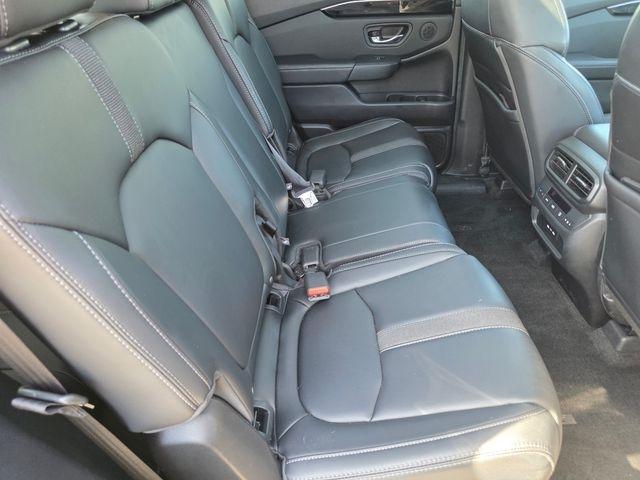 Honda Pilot Touring AWD 2025