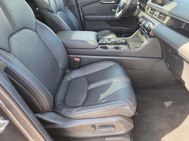 Honda Pilot Touring AWD 2025