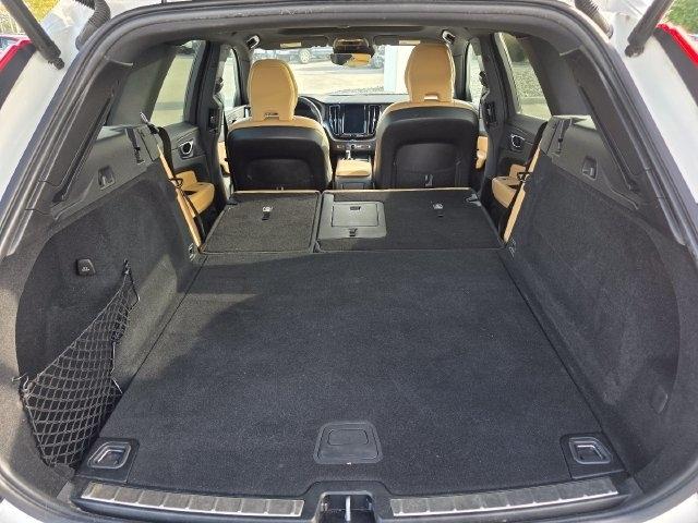 Volvo XC60 T5 Momentum AWD 2020