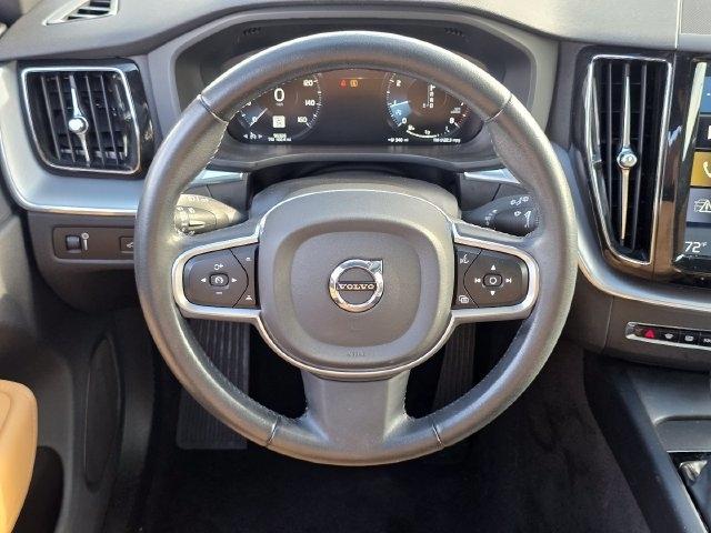 Volvo XC60 T5 Momentum AWD 2020