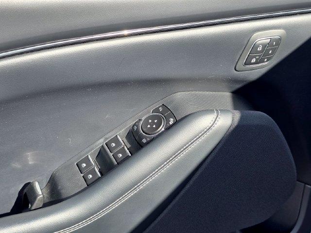 Ford Mustang Mach-E Select AWD 2021