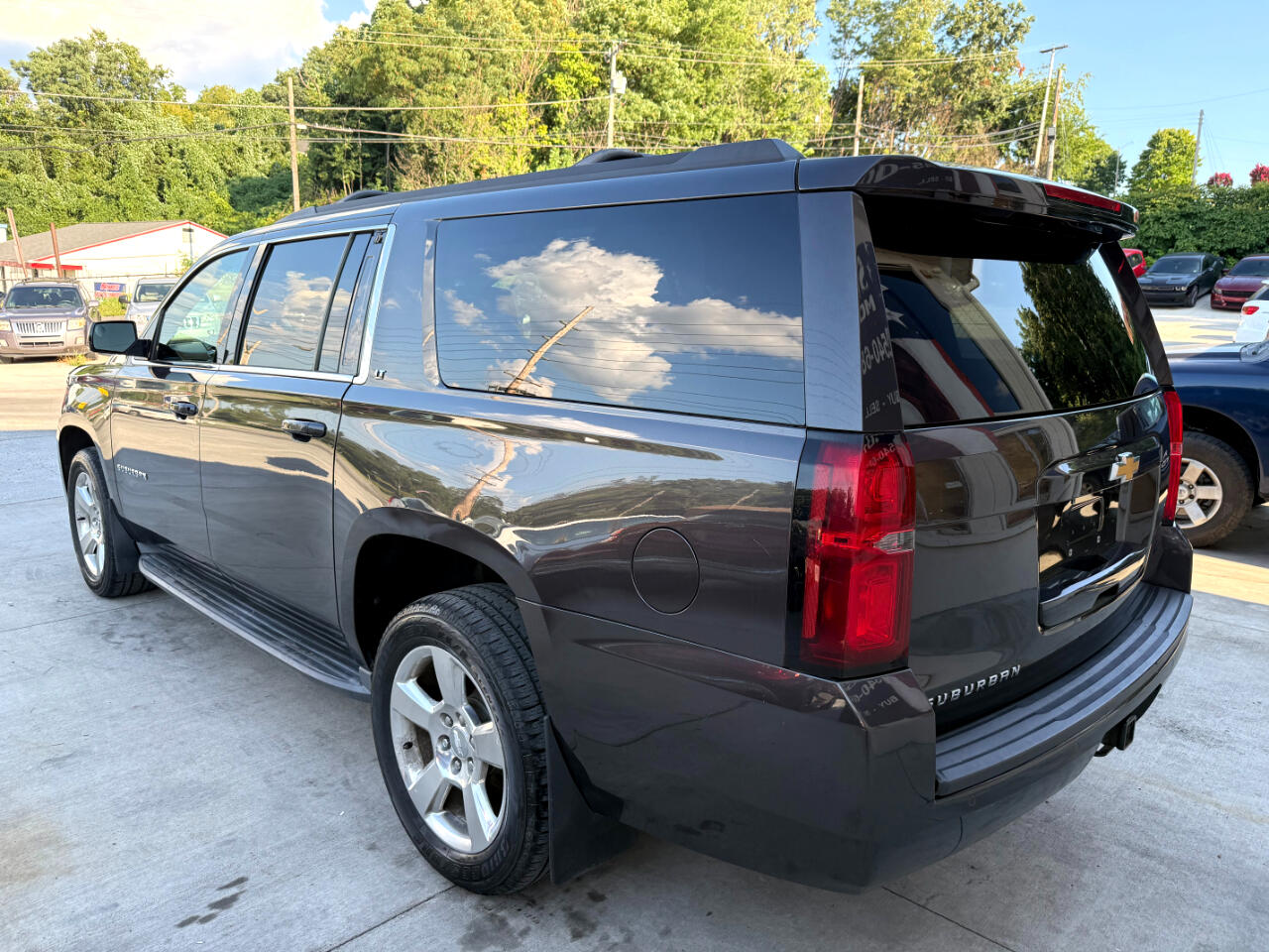 Chevrolet Suburban LT 4WD 2016 Chevrolet Suburban LT 4WD 2016