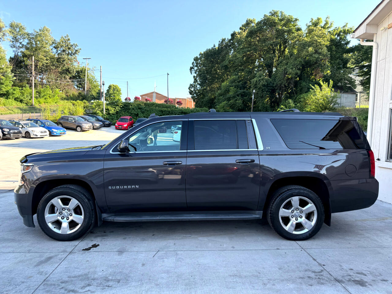 Chevrolet Suburban LT 4WD 2016 Chevrolet Suburban LT 4WD 2016