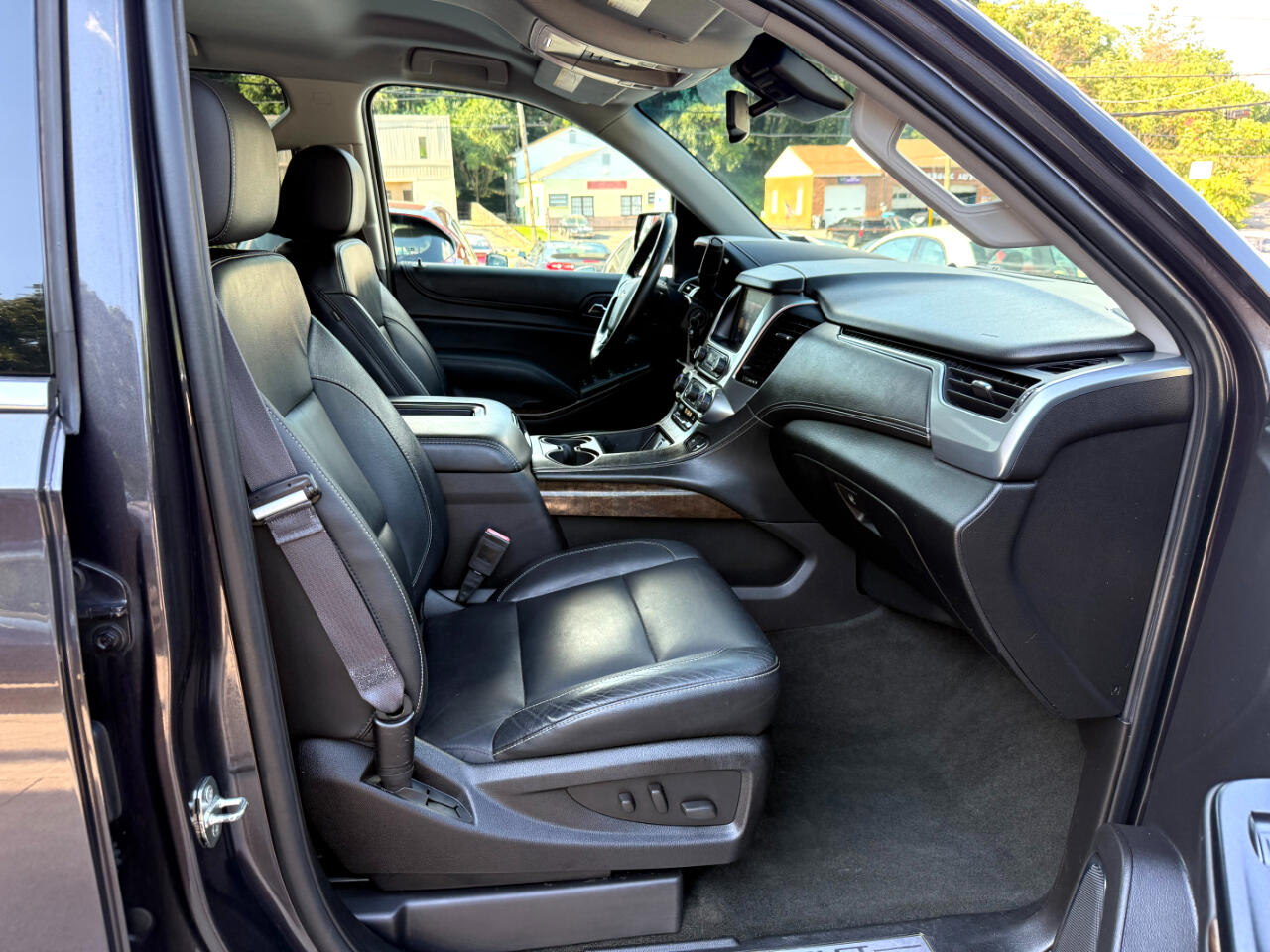 Chevrolet Suburban LT 4WD 2016 Chevrolet Suburban LT 4WD 2016