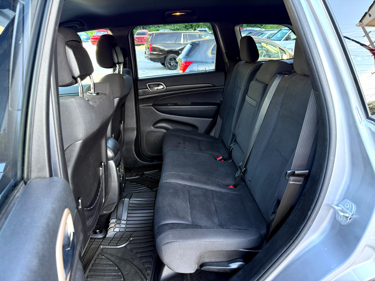 Jeep Grand Cherokee Laredo 4WD 2015 Jeep Grand Cherokee Laredo 4WD 2015