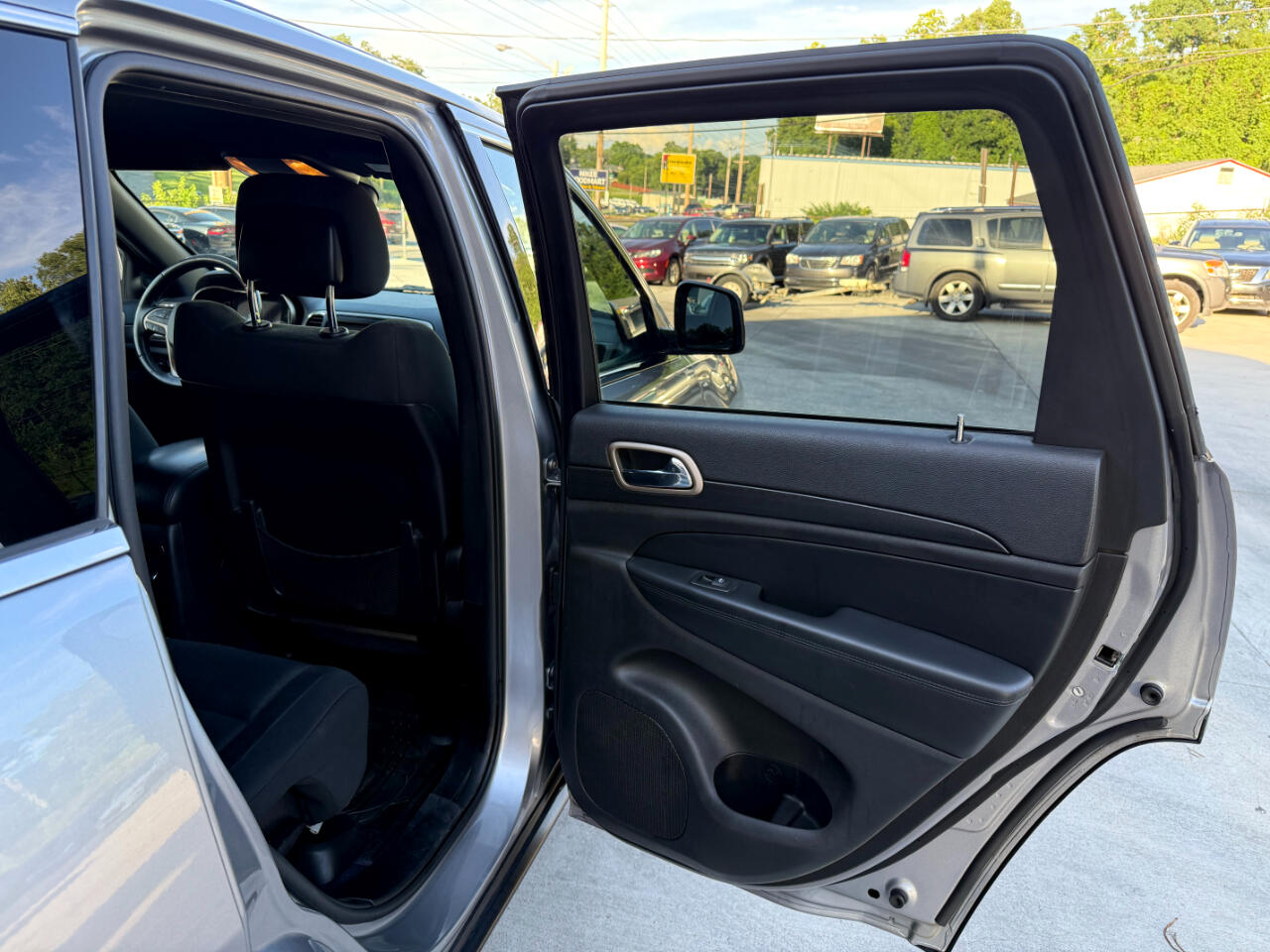 Jeep Grand Cherokee Laredo 4WD 2015 Jeep Grand Cherokee Laredo 4WD 2015