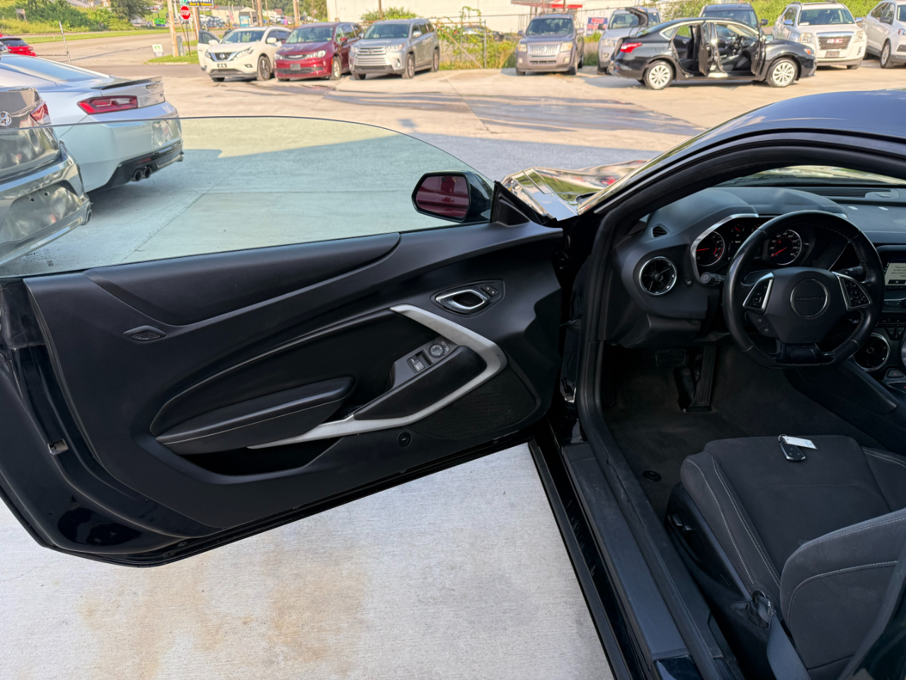 Chevrolet Camaro 1LT Coupe 8A 2018 Chevrolet Camaro 1LT Coupe 8A 2018