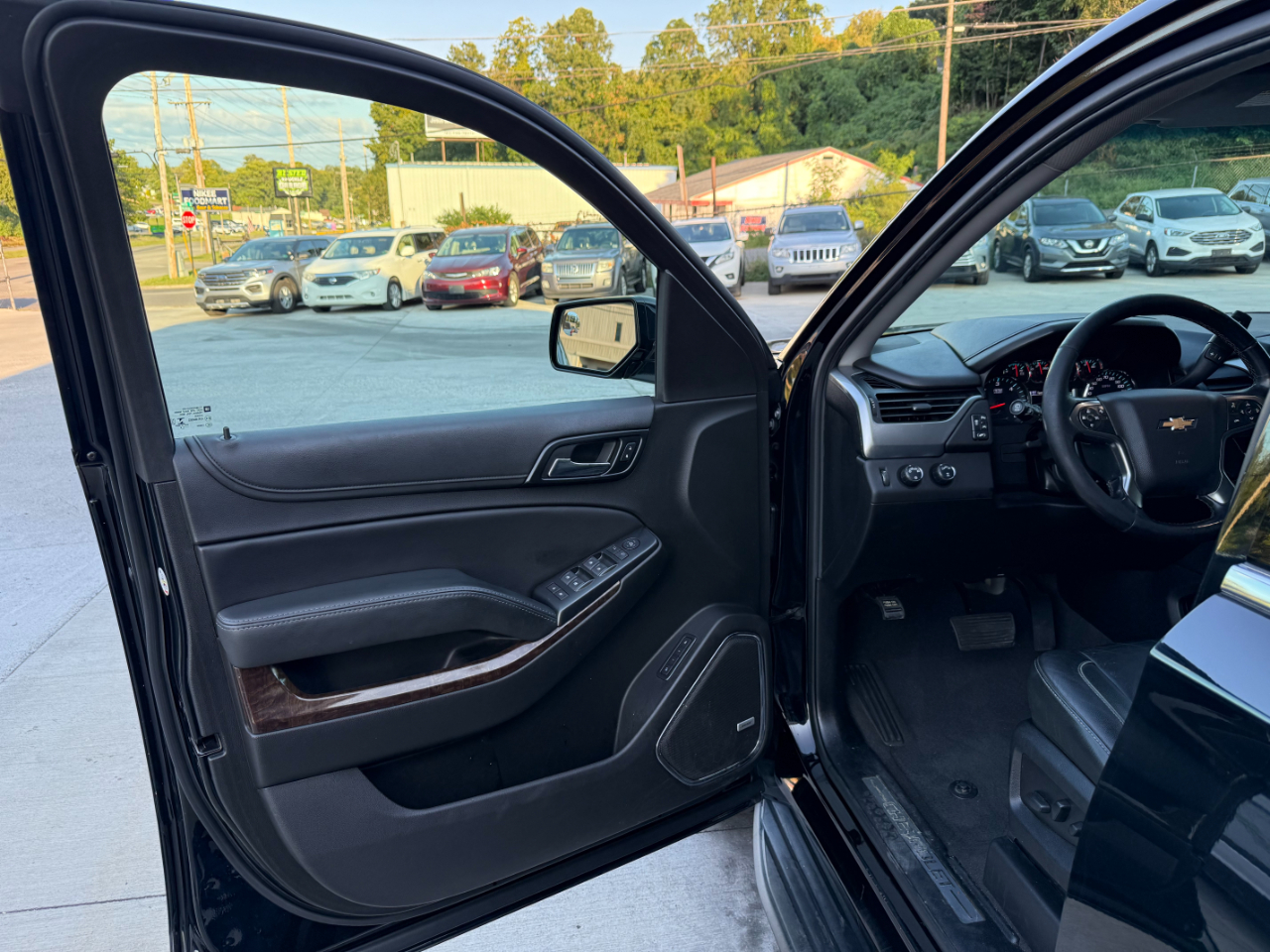 Chevrolet Suburban LT 4WD 2019 Chevrolet Suburban LT 4WD 2019