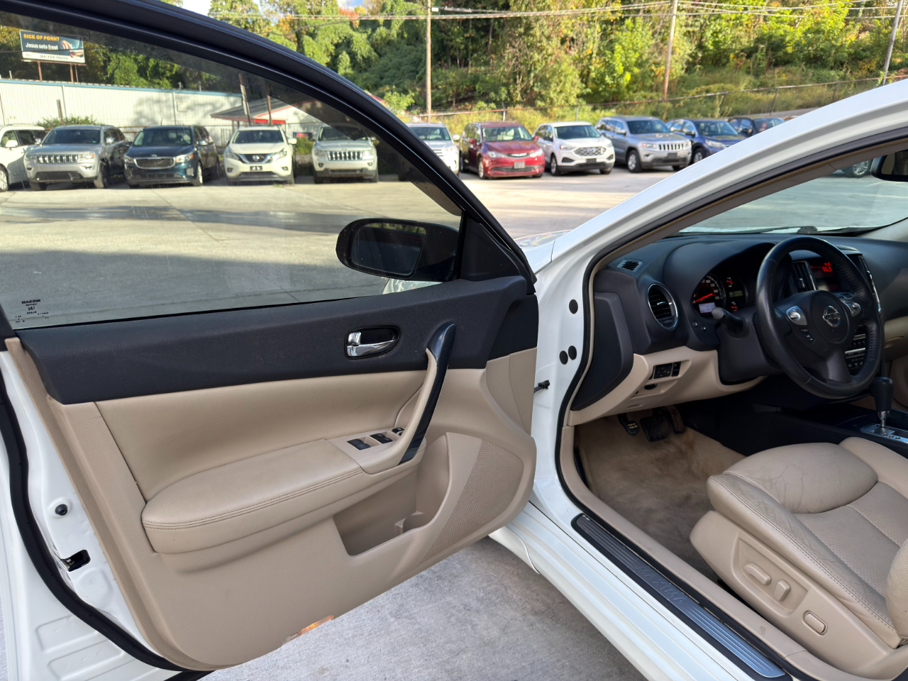 Nissan Maxima SV 2013 Nissan Maxima SV 2013