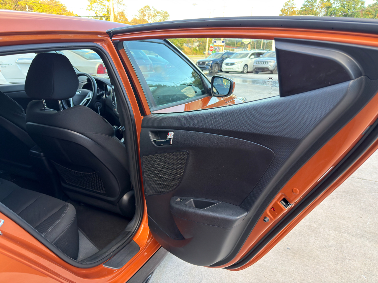 Hyundai Veloster 3dr Cpe Auto 2016 Hyundai Veloster 3dr Cpe Auto 2016