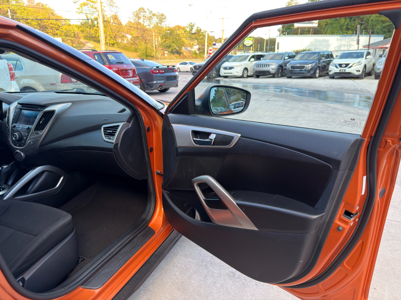 Hyundai Veloster 3dr Cpe Auto 2016 Hyundai Veloster 3dr Cpe Auto 2016