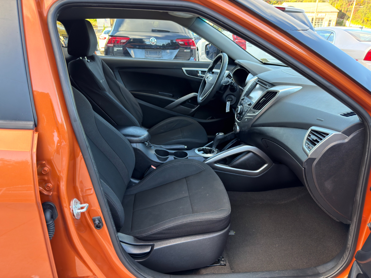 Hyundai Veloster 3dr Cpe Auto 2016 Hyundai Veloster 3dr Cpe Auto 2016