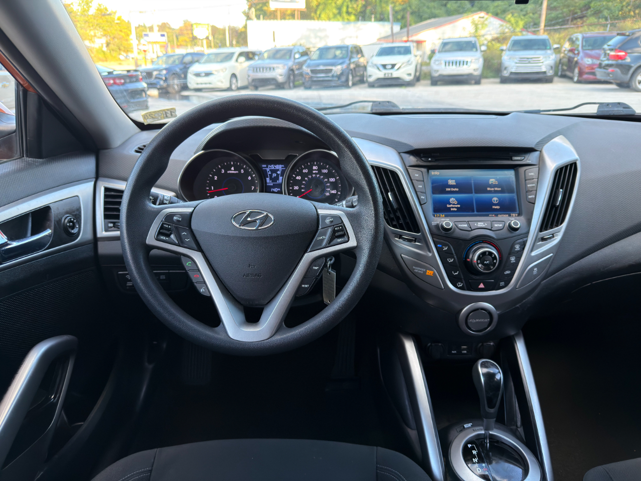 Hyundai Veloster 3dr Cpe Auto 2016 Hyundai Veloster 3dr Cpe Auto 2016