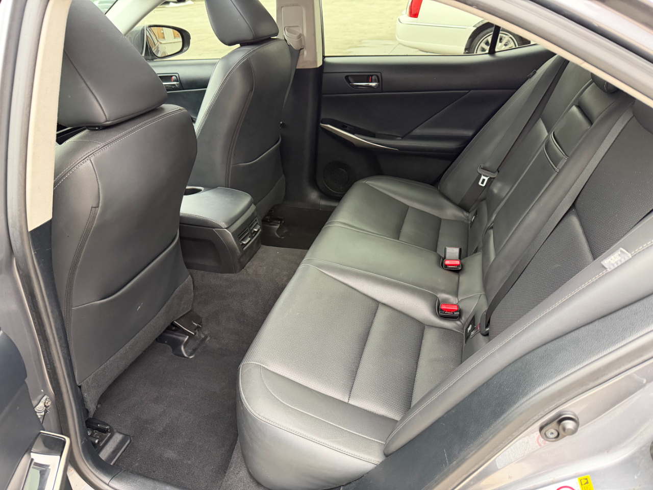 Lexus IS 300 AWD 2016