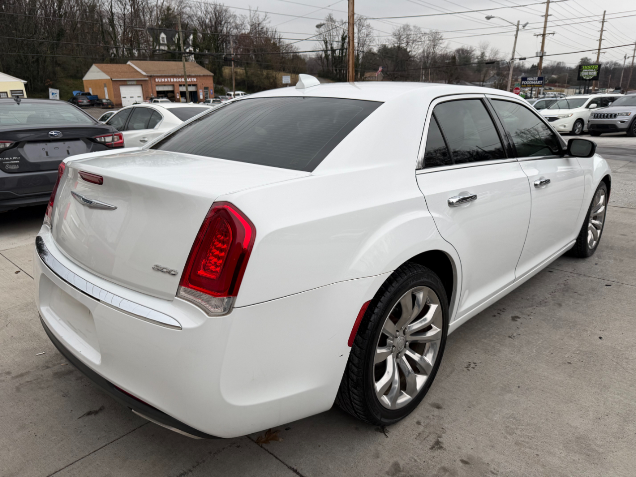 Chrysler 300 Limited RWD 2019