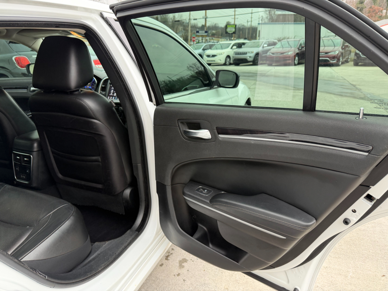 Chrysler 300 Limited RWD 2019