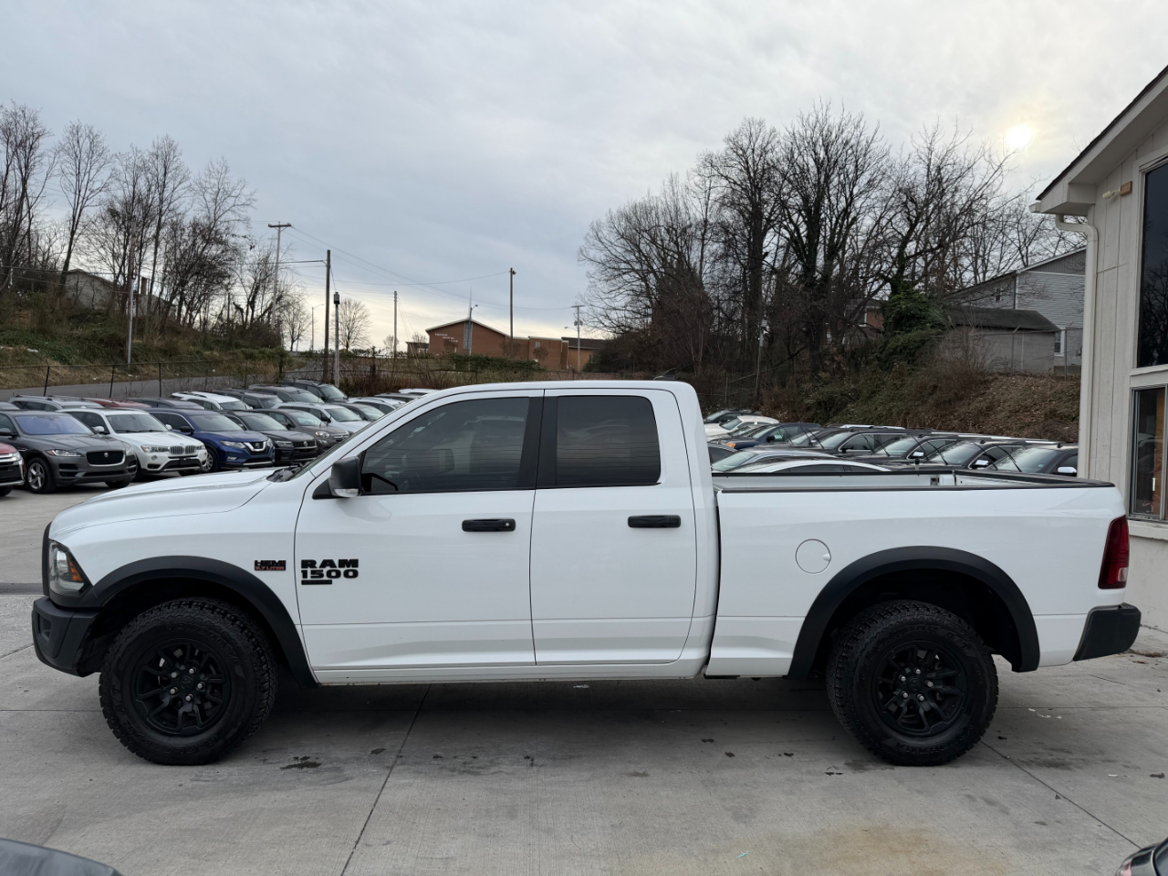 RAM 1500 Classic Tradesman Quad Cab 4WD 2021