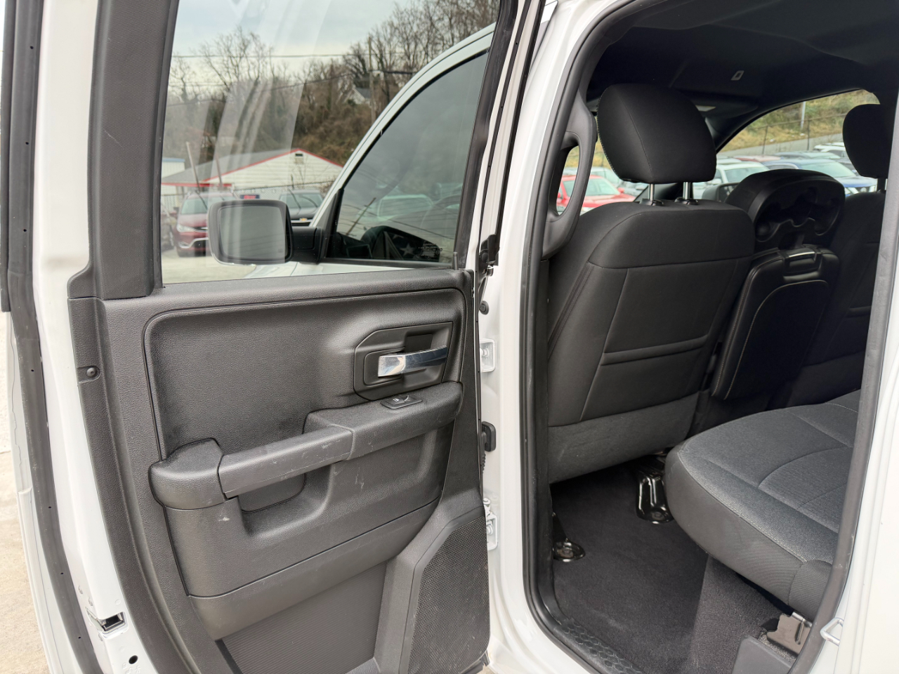 RAM 1500 Classic Tradesman Quad Cab 4WD 2021