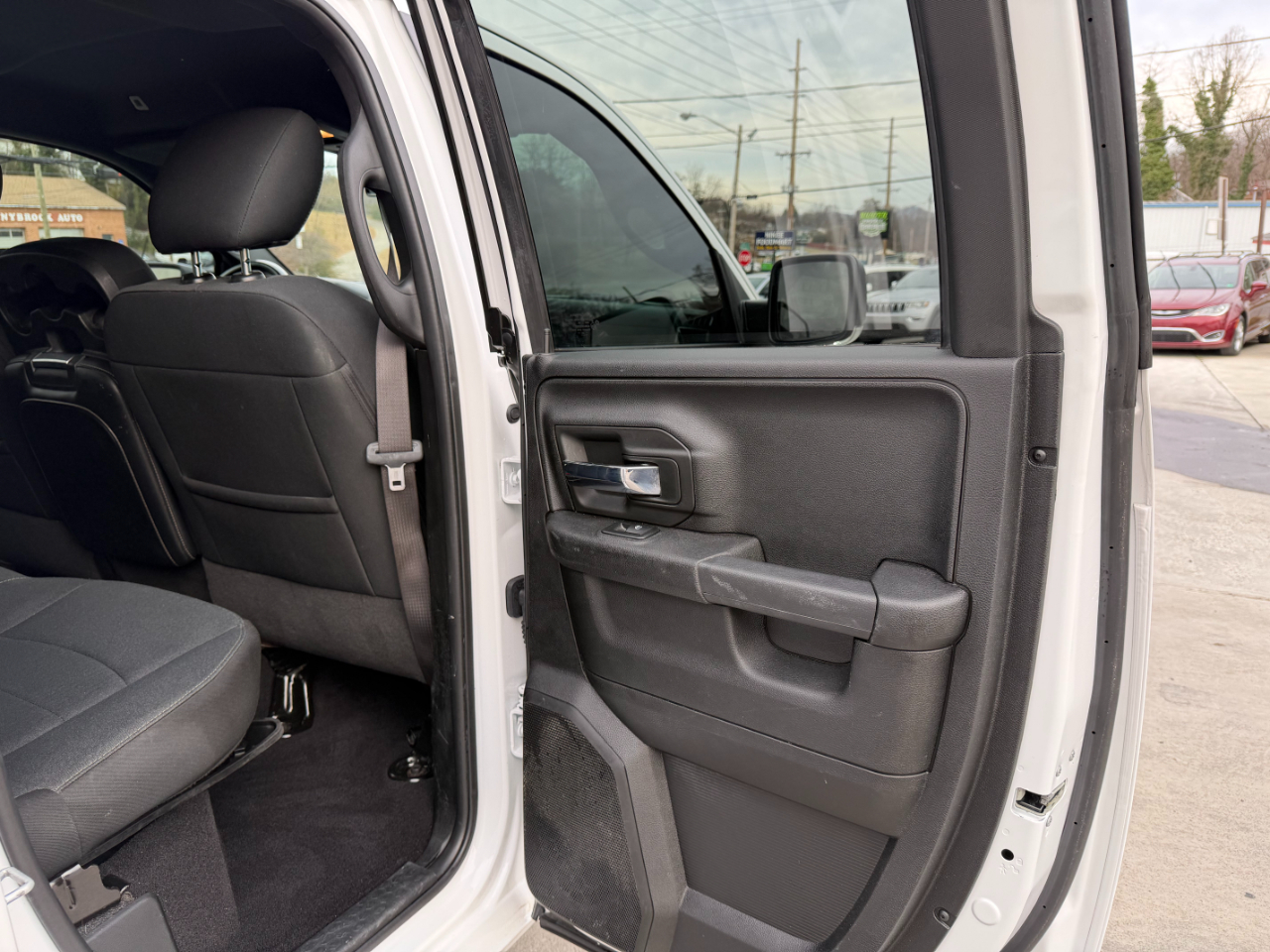 RAM 1500 Classic Tradesman Quad Cab 4WD 2021