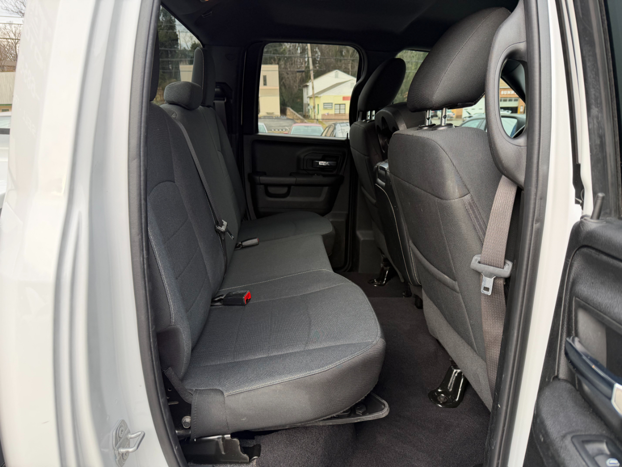 RAM 1500 Classic Tradesman Quad Cab 4WD 2021