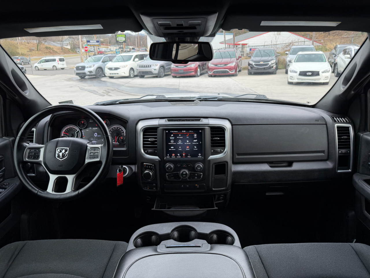 RAM 1500 Classic Tradesman Quad Cab 4WD 2021