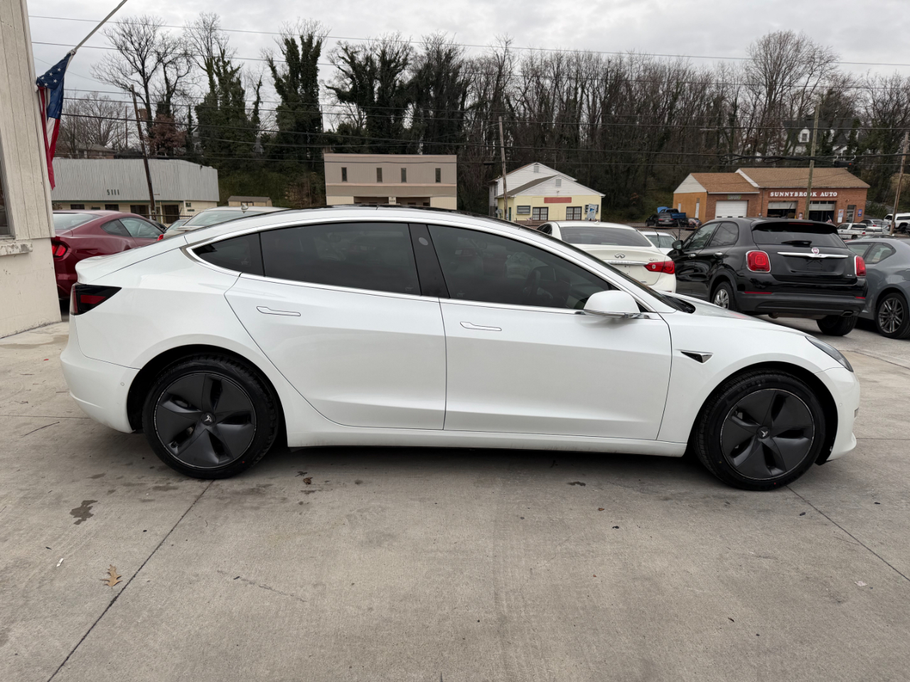 Tesla Model 3  2019