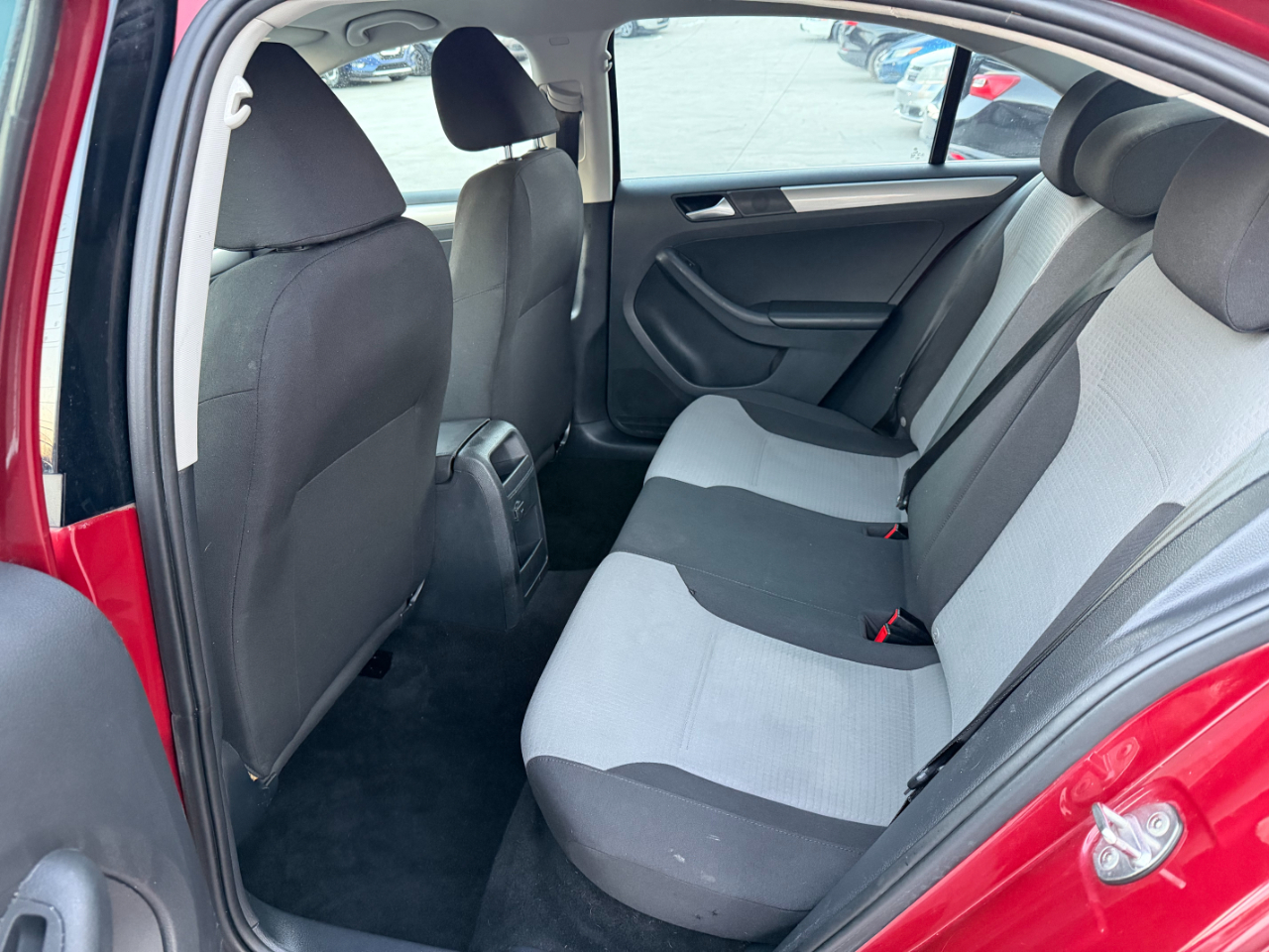 Volkswagen Jetta 1.4T S 6A 2017