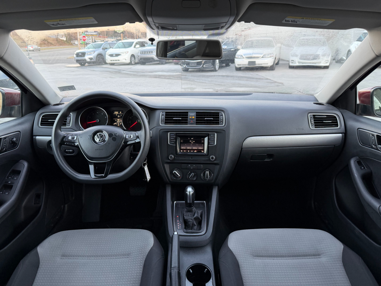 Volkswagen Jetta 1.4T S 6A 2017