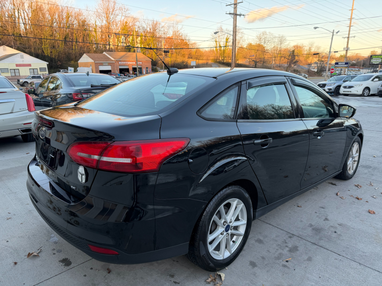 Ford Focus SE Sedan 2016
